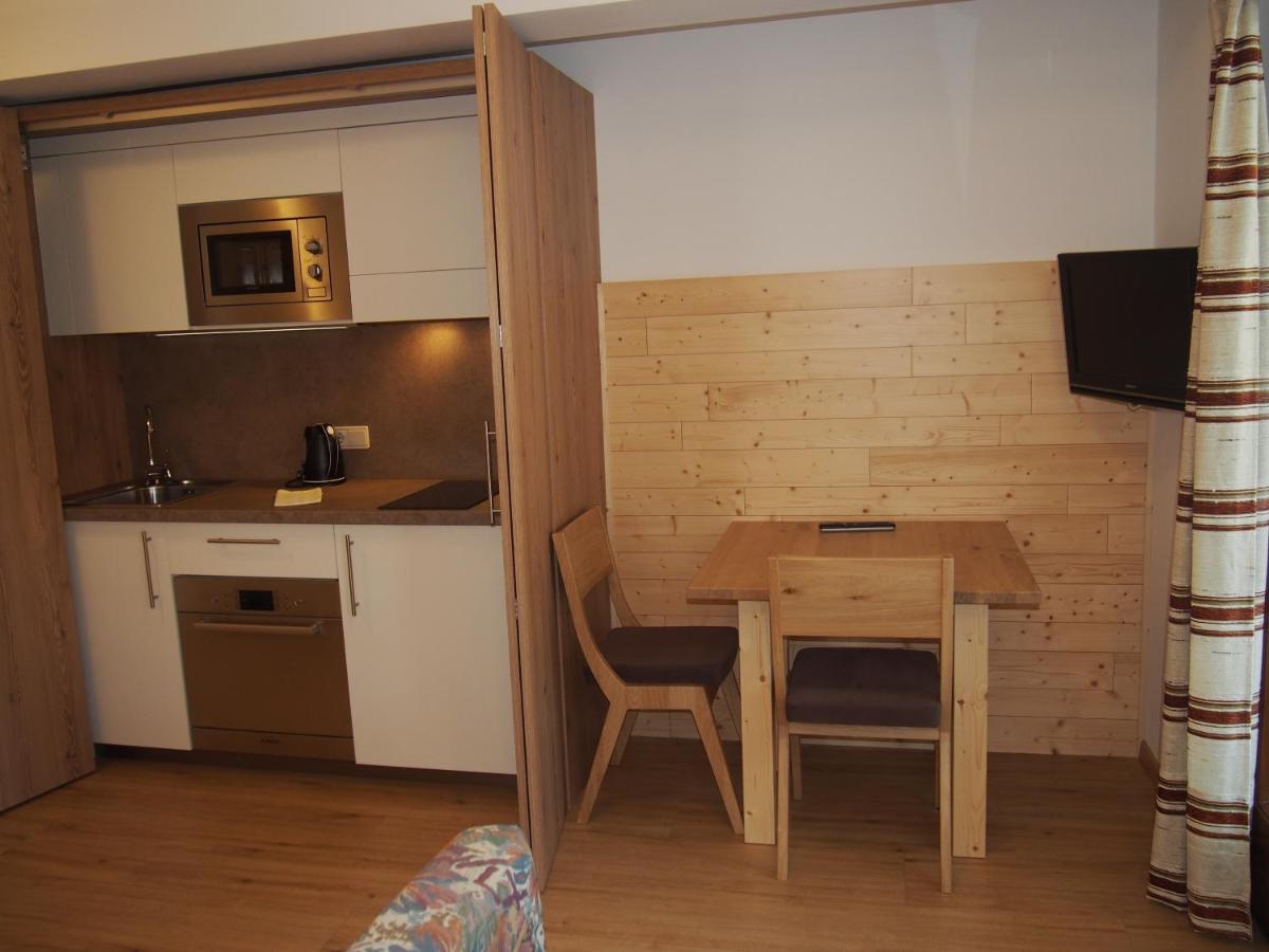 Residence Viktoria Кастелрото Екстериор снимка