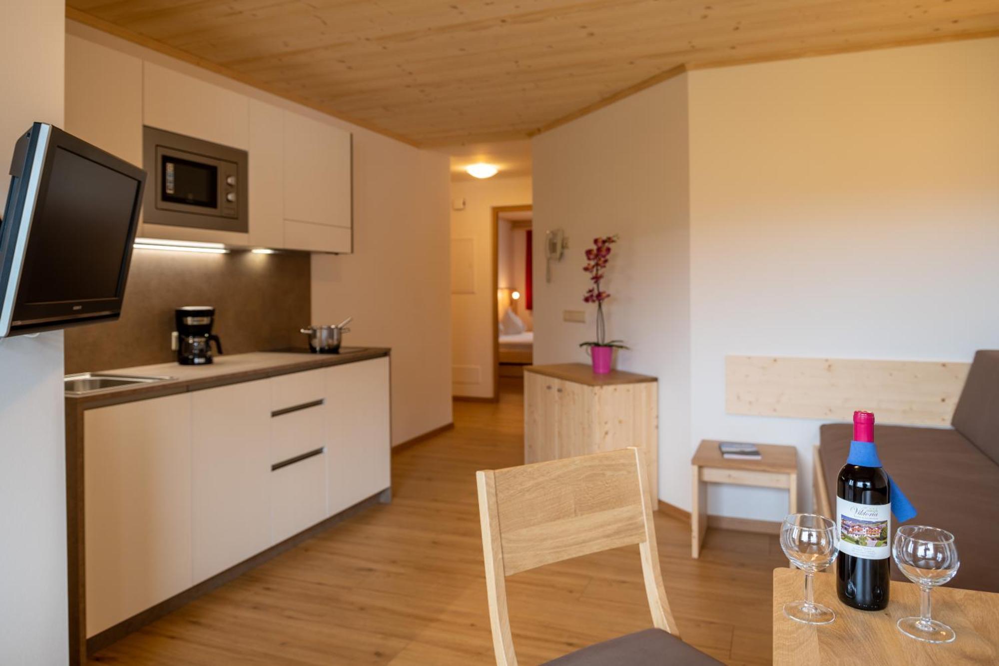 Residence Viktoria Кастелрото Екстериор снимка